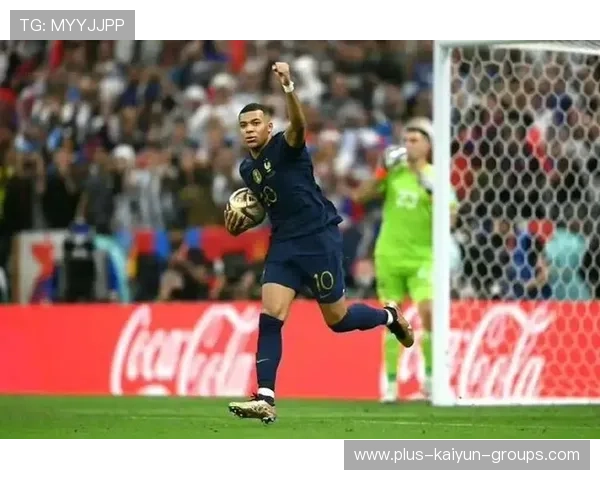 世界杯姆巴佩直传撕裂防线助攻成绝杀